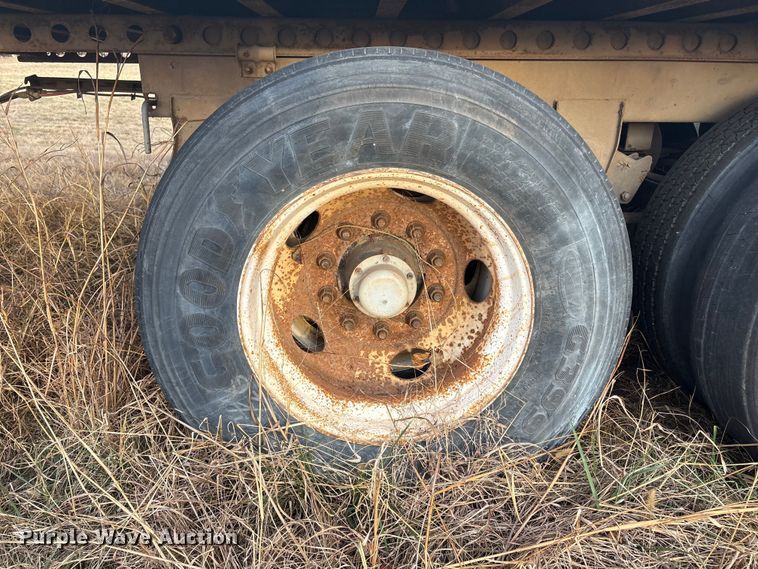 image for item FI0151 1999 Great Dane dry van trailer