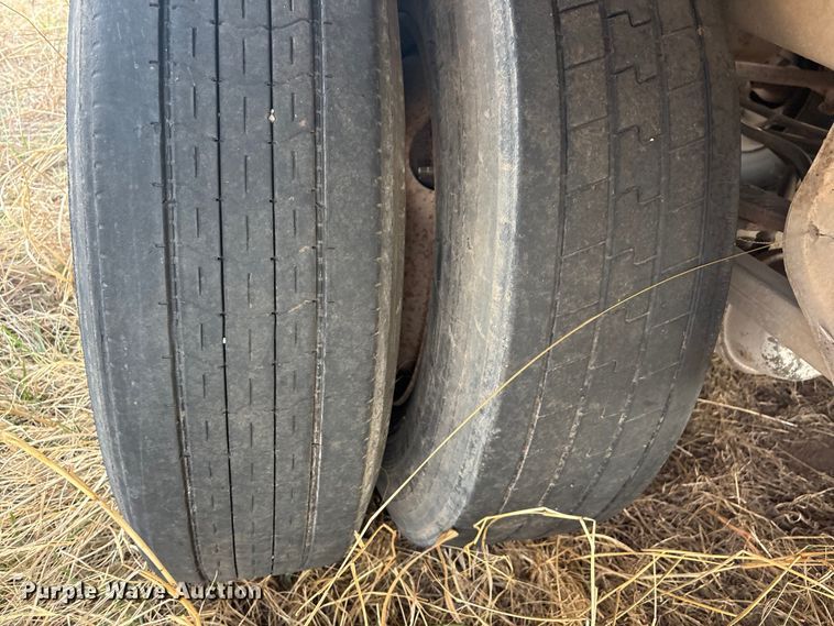 image for item FI0151 1999 Great Dane dry van trailer