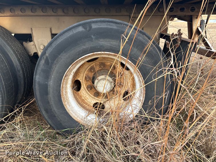 image for item FI0151 1999 Great Dane dry van trailer