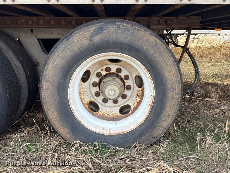 image for item FI0152 2003 Wabash dry van trailer