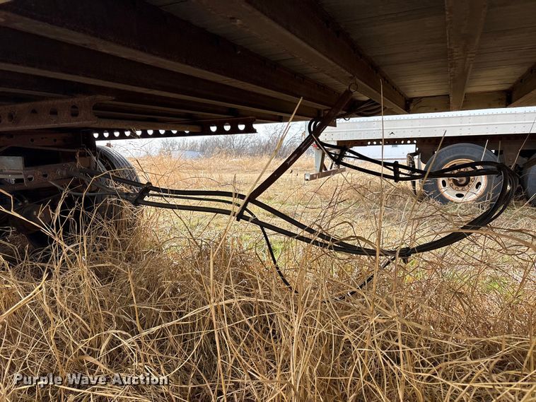 image for item FI0153 1999 Trailmobile Dry Van Trailer