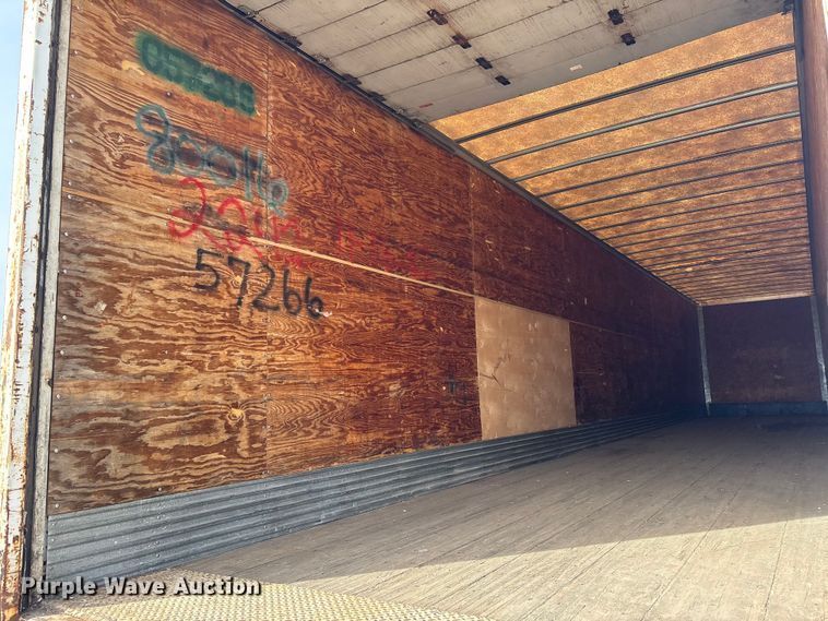 image for item FI0153 1999 Trailmobile Dry Van Trailer