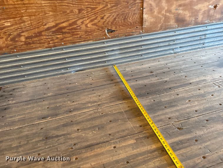 image for item FI0153 1999 Trailmobile Dry Van Trailer