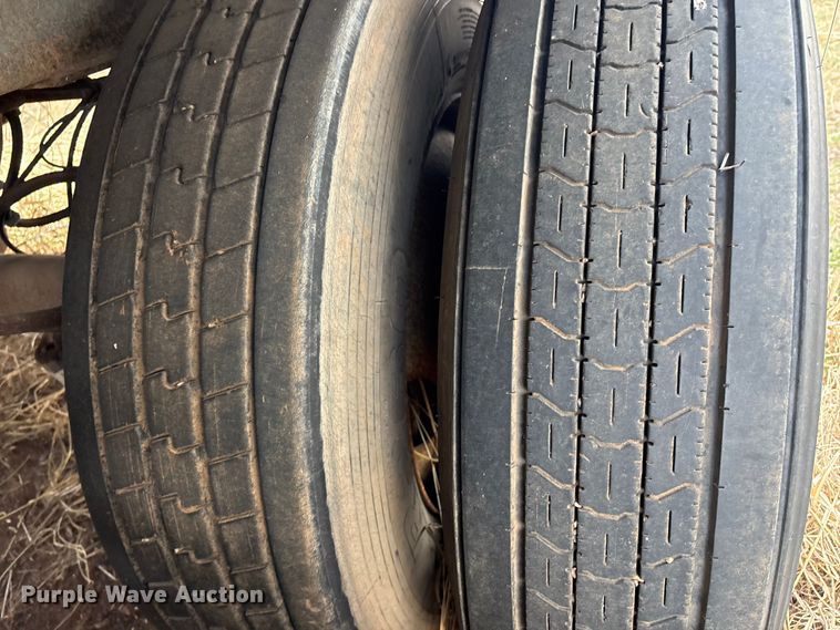 image for item FI0153 1999 Trailmobile Dry Van Trailer