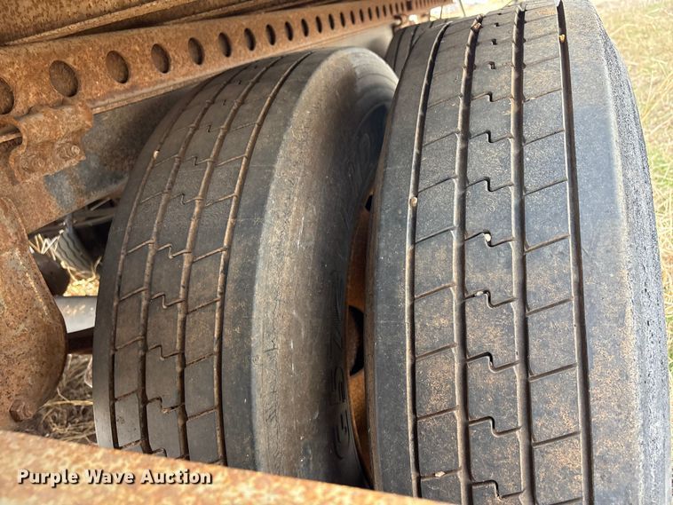 image for item FI0153 1999 Trailmobile Dry Van Trailer