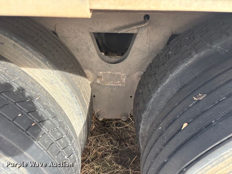 image for item FI0154 2006 Wabash dry van trailer