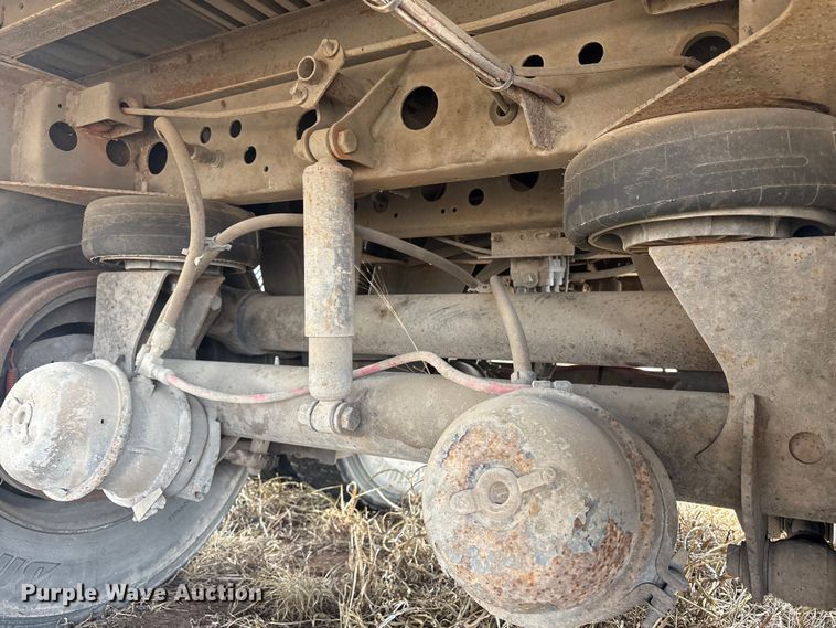 image for item FI0154 2006 Wabash dry van trailer