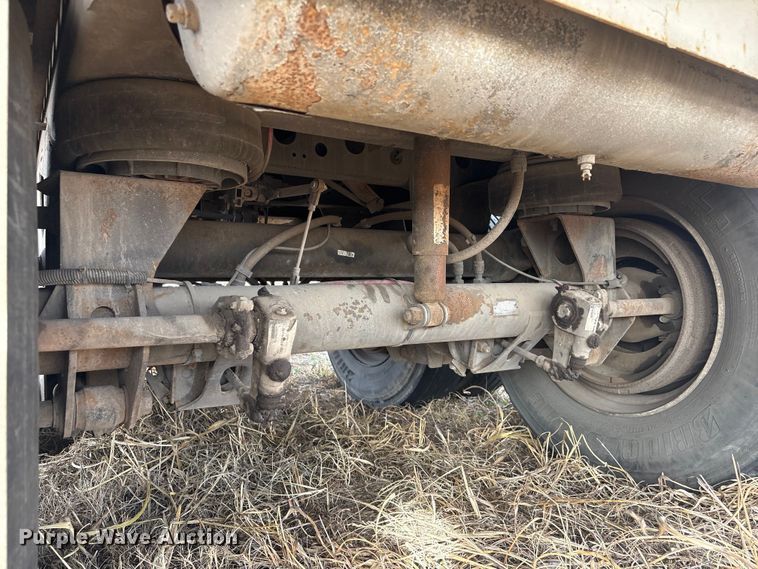 image for item FI0154 2006 Wabash dry van trailer