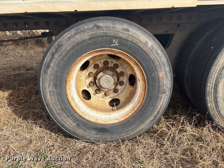 image for item FI0154 2006 Wabash dry van trailer