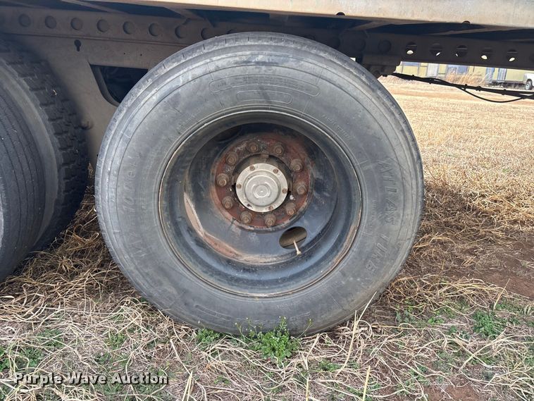 image for item FI0154 2006 Wabash dry van trailer