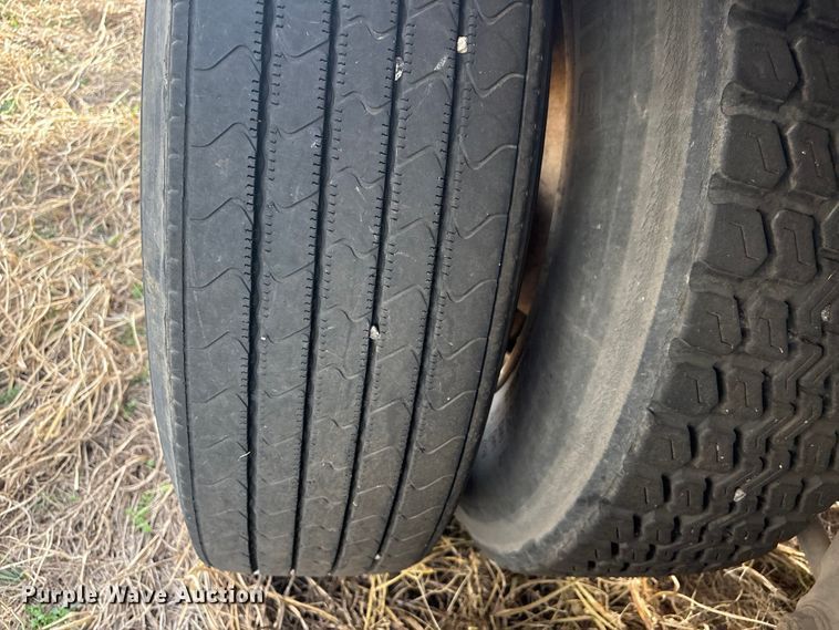 image for item FI0154 2006 Wabash dry van trailer