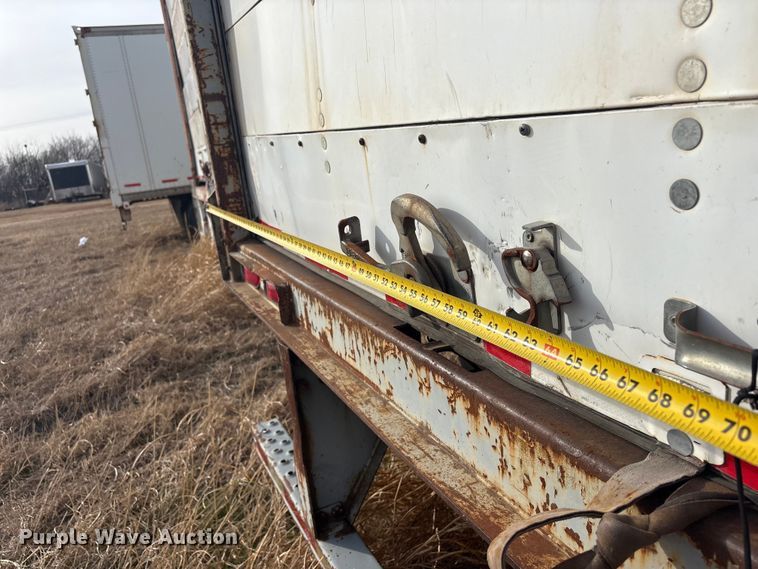 image for item FI0155 1998 Fruehauf dry van trailer