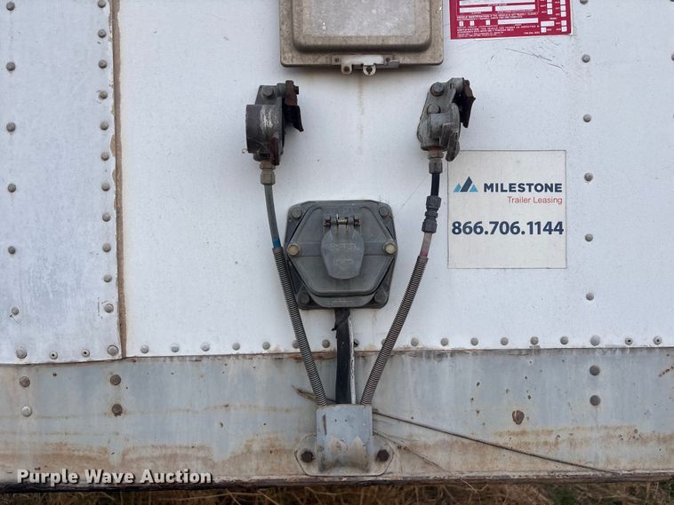 image for item FI0155 1998 Fruehauf dry van trailer