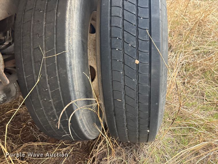 image for item FI0157 1999 Monon MP3-32-ST-48W dry van trailer