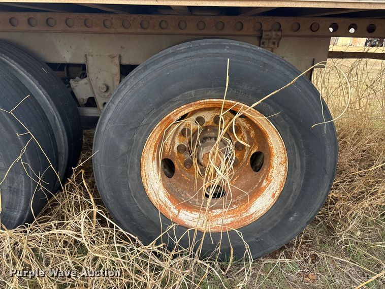 image for item FI0157 1999 Monon MP3-32-ST-48W dry van trailer