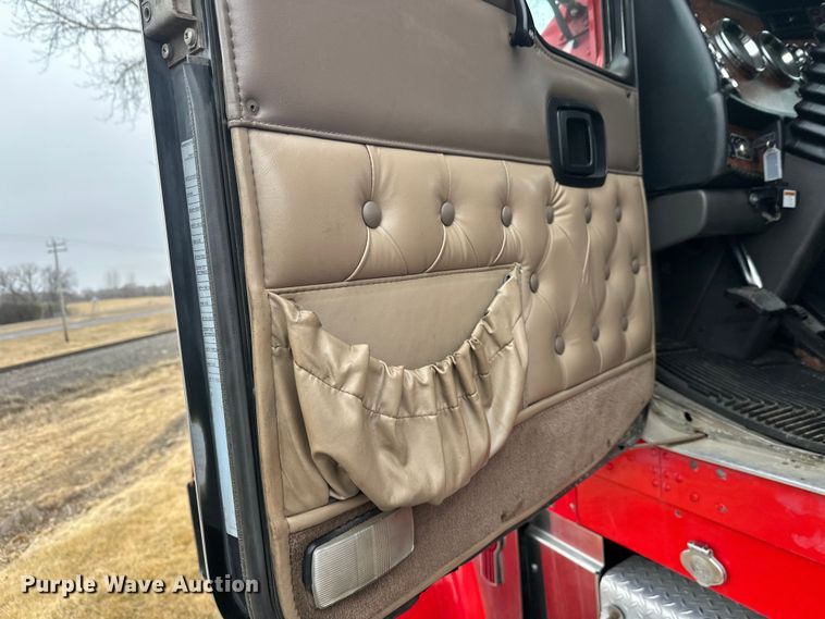 image for item FK1716 2003 Kenworth W900 semi truck