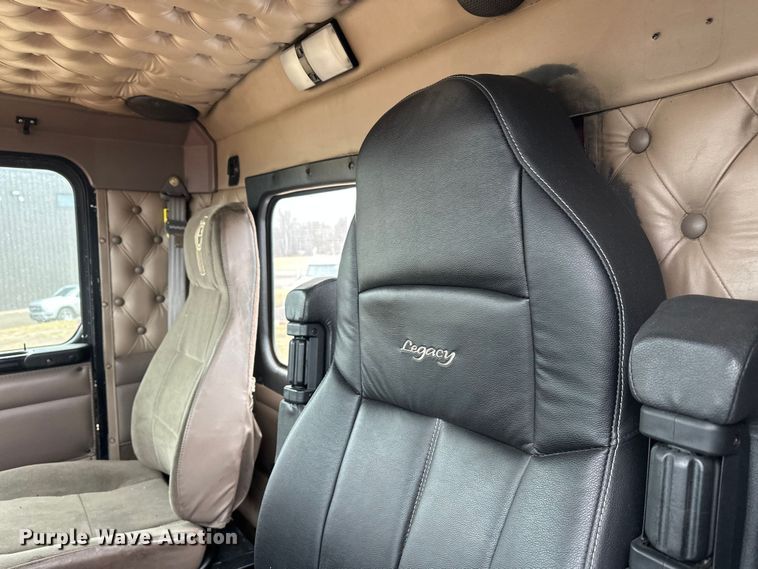 image for item FK1716 2003 Kenworth W900 semi truck