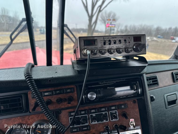 image for item FK1716 2003 Kenworth W900 semi truck