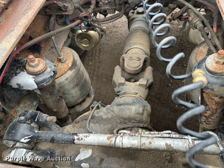 image for item FK1717 2005 Peterbilt 379 semi truck