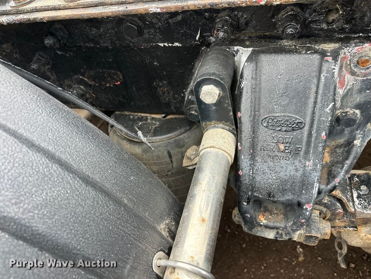 image for item FK1717 2005 Peterbilt 379 semi truck