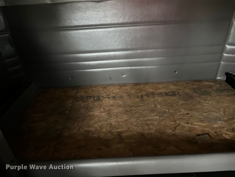 image for item FK1717 2005 Peterbilt 379 semi truck