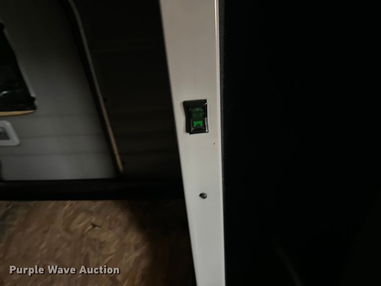 image for item FK1717 2005 Peterbilt 379 semi truck