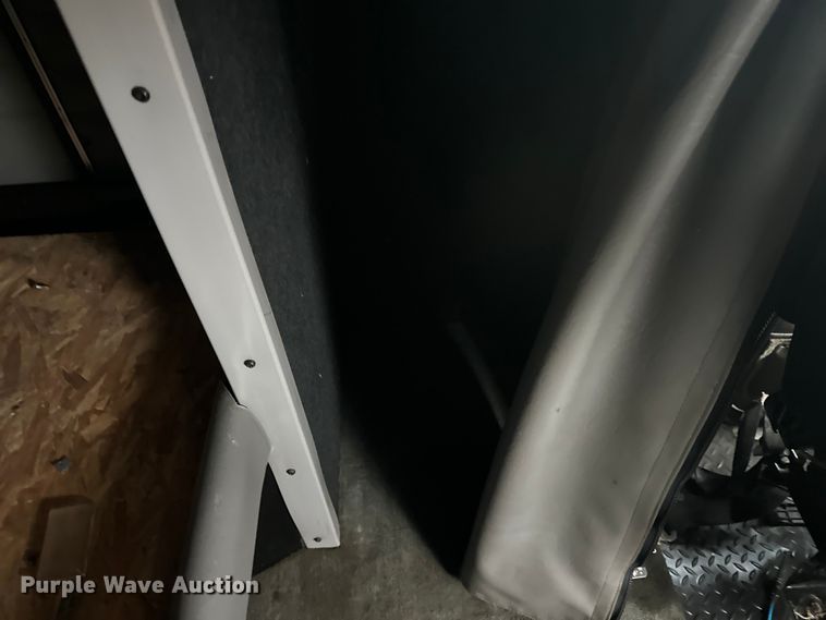 image for item FK1717 2005 Peterbilt 379 semi truck