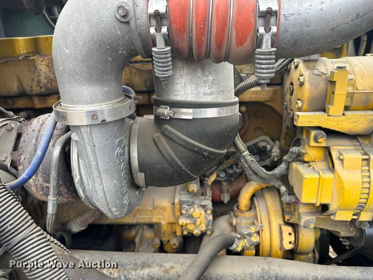 image for item FK1717 2005 Peterbilt 379 semi truck