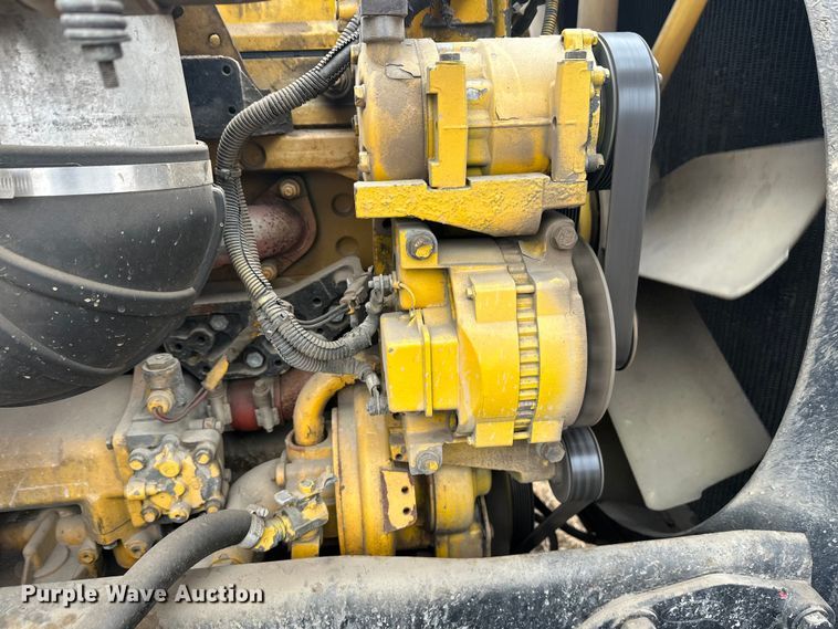 image for item FK1717 2005 Peterbilt 379 semi truck