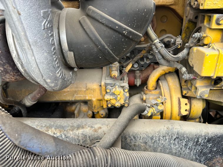 image for item FK1717 2005 Peterbilt 379 semi truck