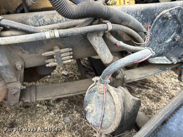 image for item FK1717 2005 Peterbilt 379 semi truck