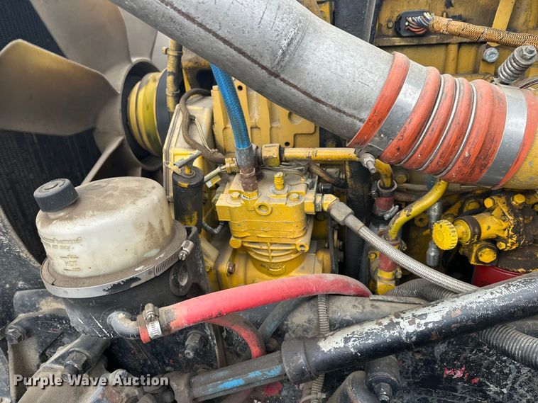 image for item FK1717 2005 Peterbilt 379 semi truck