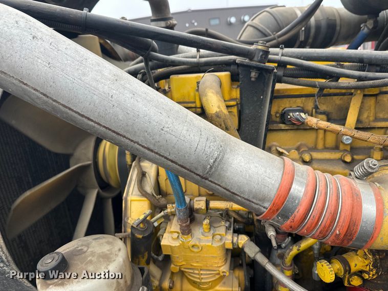 image for item FK1717 2005 Peterbilt 379 semi truck