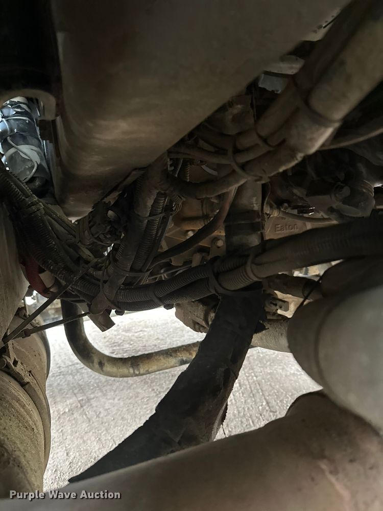 image for item FK1718 2017 Kenworth T8 Series semi truck