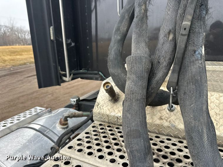 image for item FK1718 2017 Kenworth T8 Series semi truck