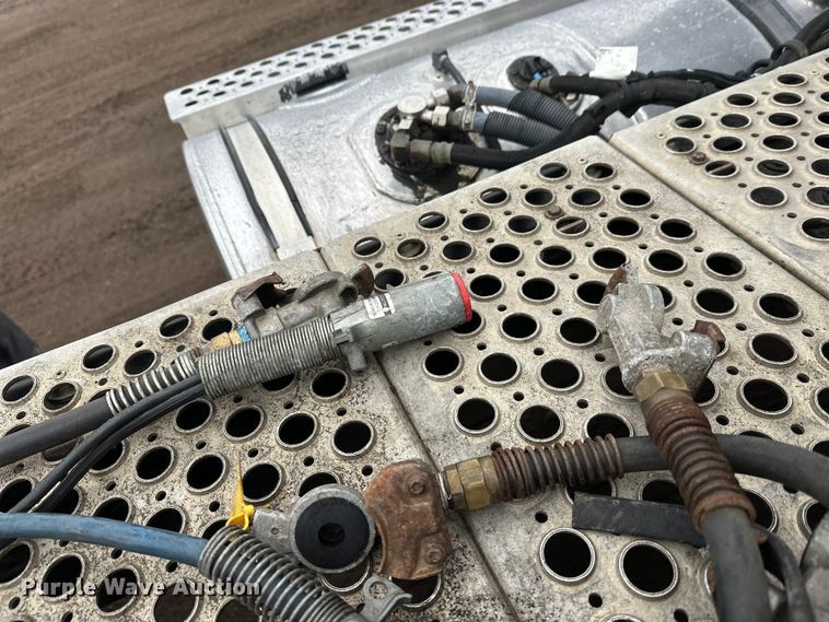 image for item FK1718 2017 Kenworth T8 Series semi truck