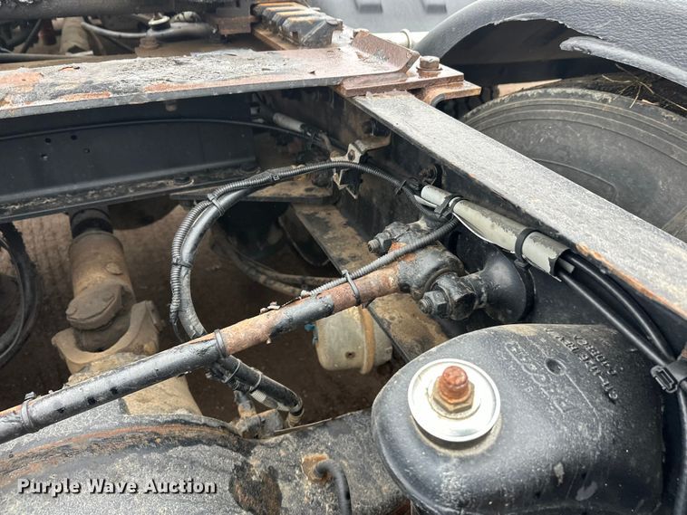 image for item FK1718 2017 Kenworth T8 Series semi truck