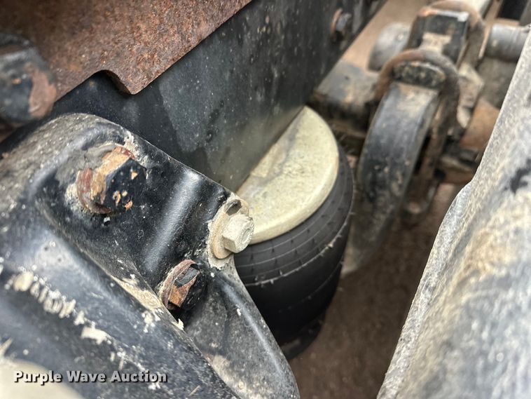 image for item FK1718 2017 Kenworth T8 Series semi truck