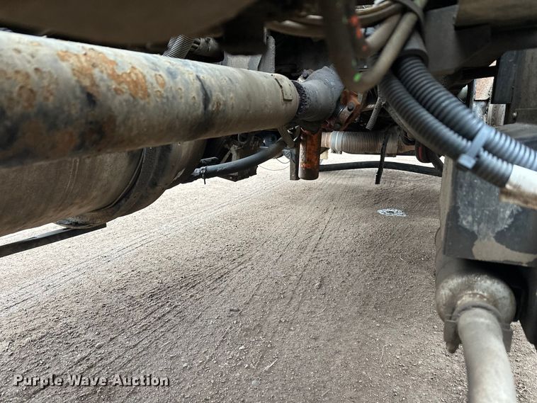 image for item FK1718 2017 Kenworth T8 Series semi truck