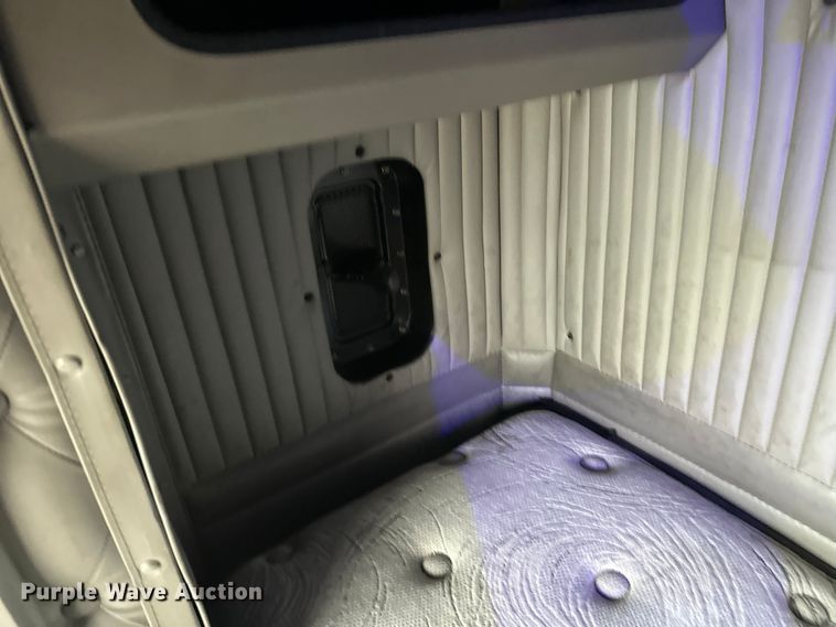 image for item FK1718 2017 Kenworth T8 Series semi truck