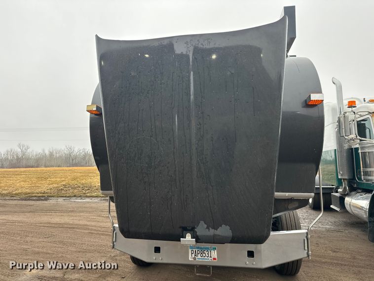 image for item FK1718 2017 Kenworth T8 Series semi truck