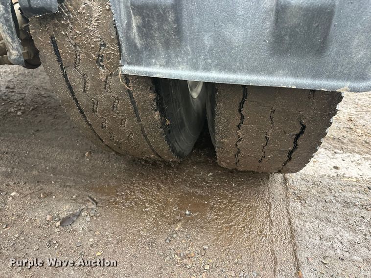 image for item FK1718 2017 Kenworth T8 Series semi truck