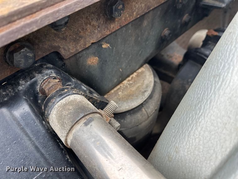 image for item FK1719 2017 Kenworth T800 semi truck