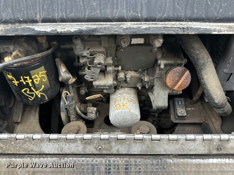 image for item FK1719 2017 Kenworth T800 semi truck