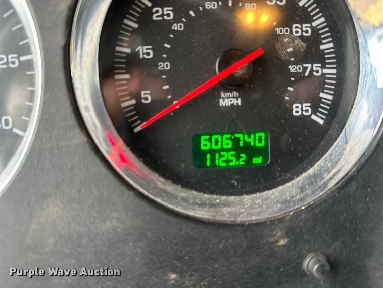 image for item FK1719 2017 Kenworth T800 semi truck