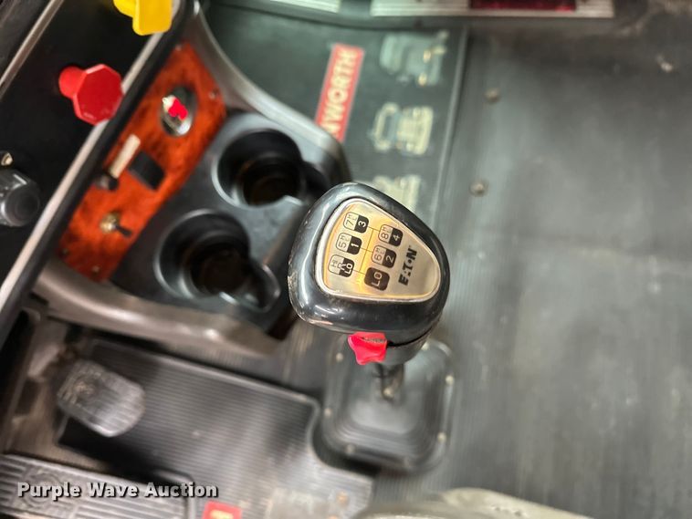 image for item FK1719 2017 Kenworth T800 semi truck