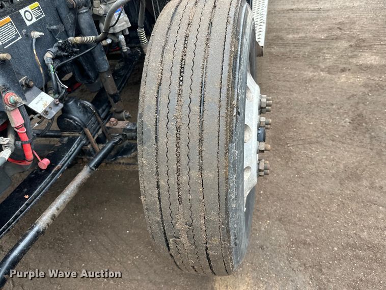 image for item FK1719 2017 Kenworth T800 semi truck