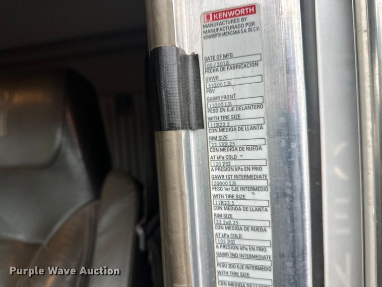 image for item FK1719 2017 Kenworth T800 semi truck