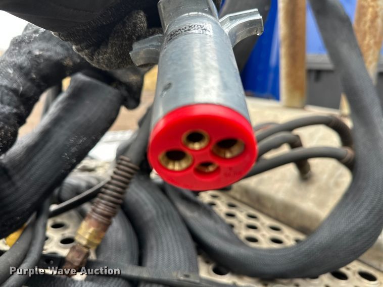 image for item FK1720 2016 Kenworth T800 semi truck