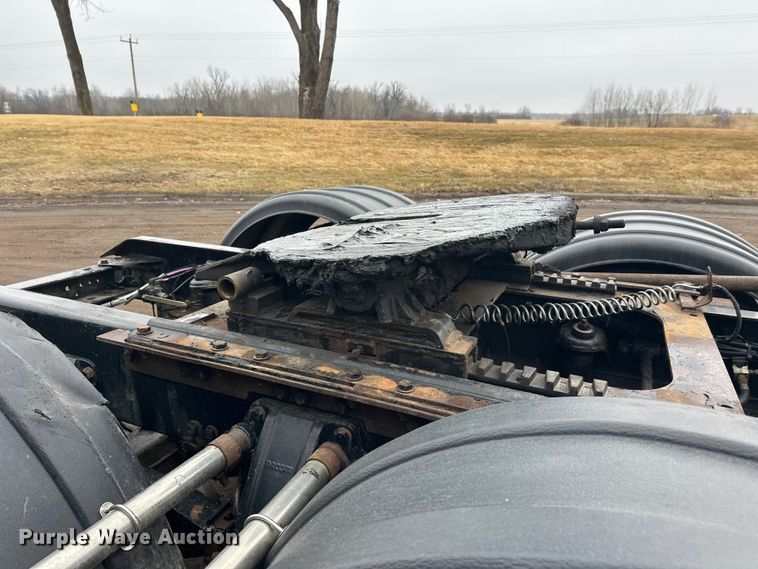 image for item FK1720 2016 Kenworth T800 semi truck